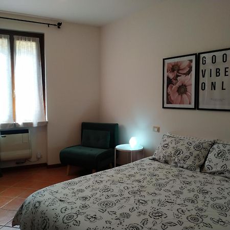 La Dama Di Fiori Villa Verolanuova Buitenkant foto